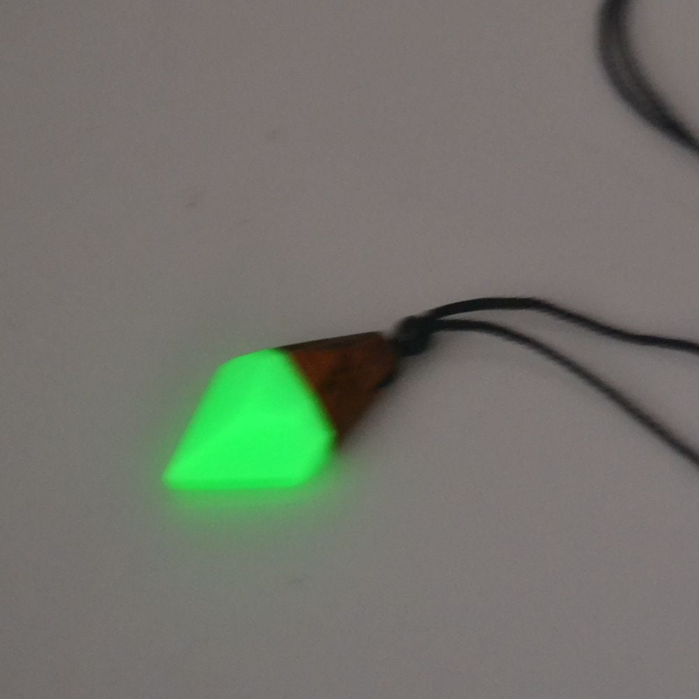 luminous necklace pendant at night