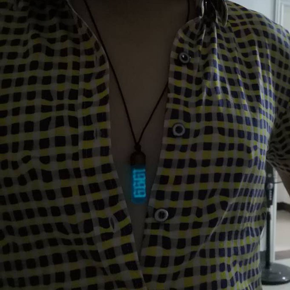 birthday necklaces, retro features