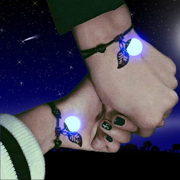 Pulsera sencilla con colgante de hoja y cuentas luminosas para hombre