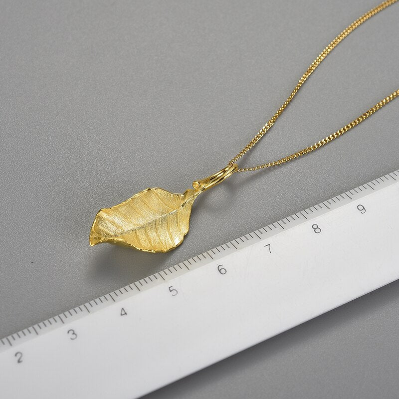 Vintage Luxury 18K Gold Elegant Autumn Long Leaves Pendant Necklace for Women