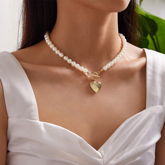 Irregular Pearl Choker Necklaces for Women