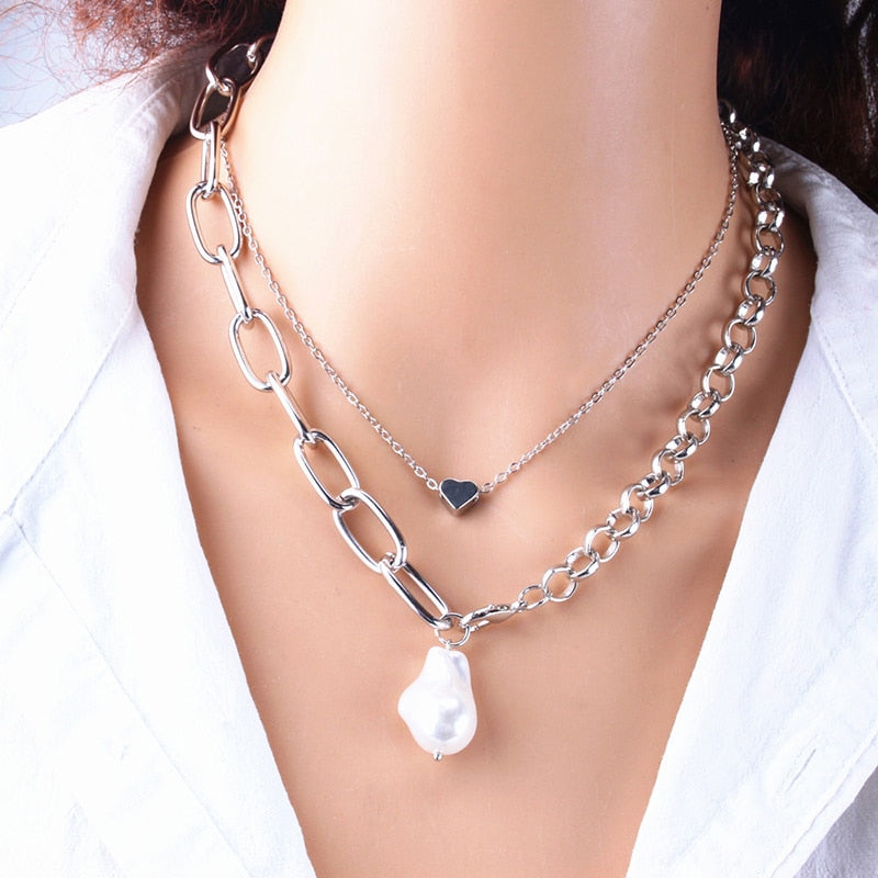 Women Baroque Pearl Metal Charm Pendant Necklaces