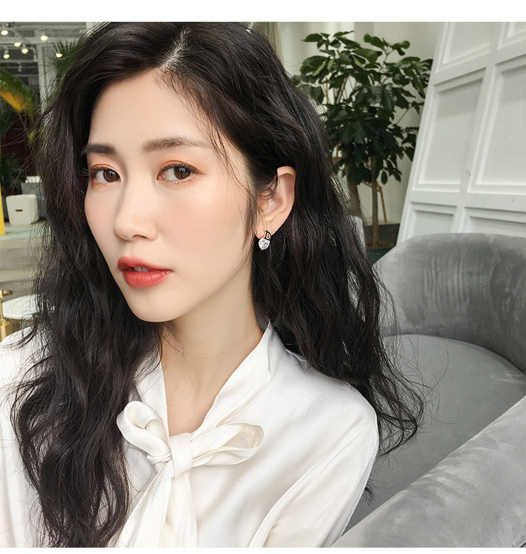 European and American personality shiny D letter asymmetric Earrings