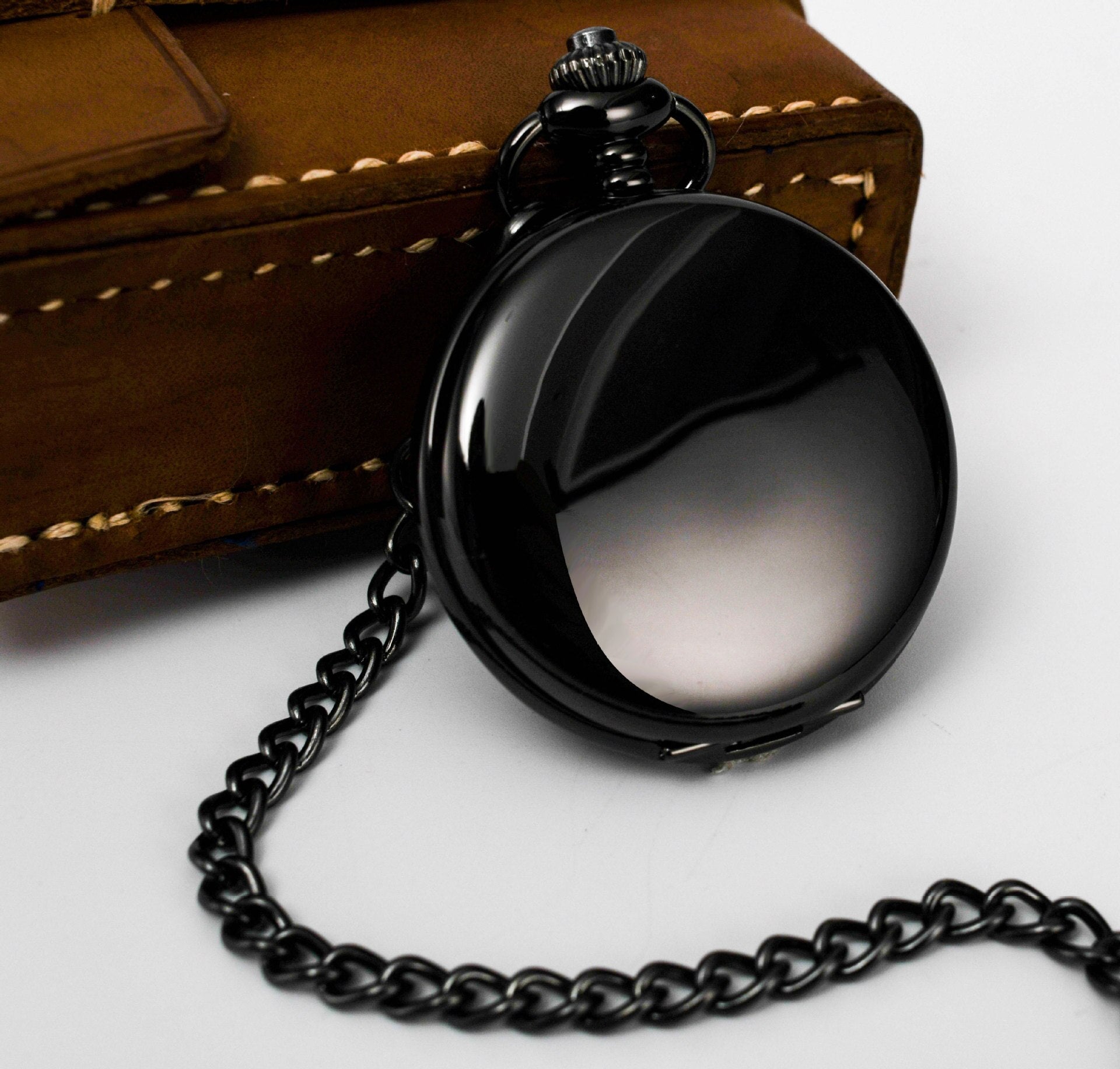 Personalized Retro Smooth Men Black Pocket Watch