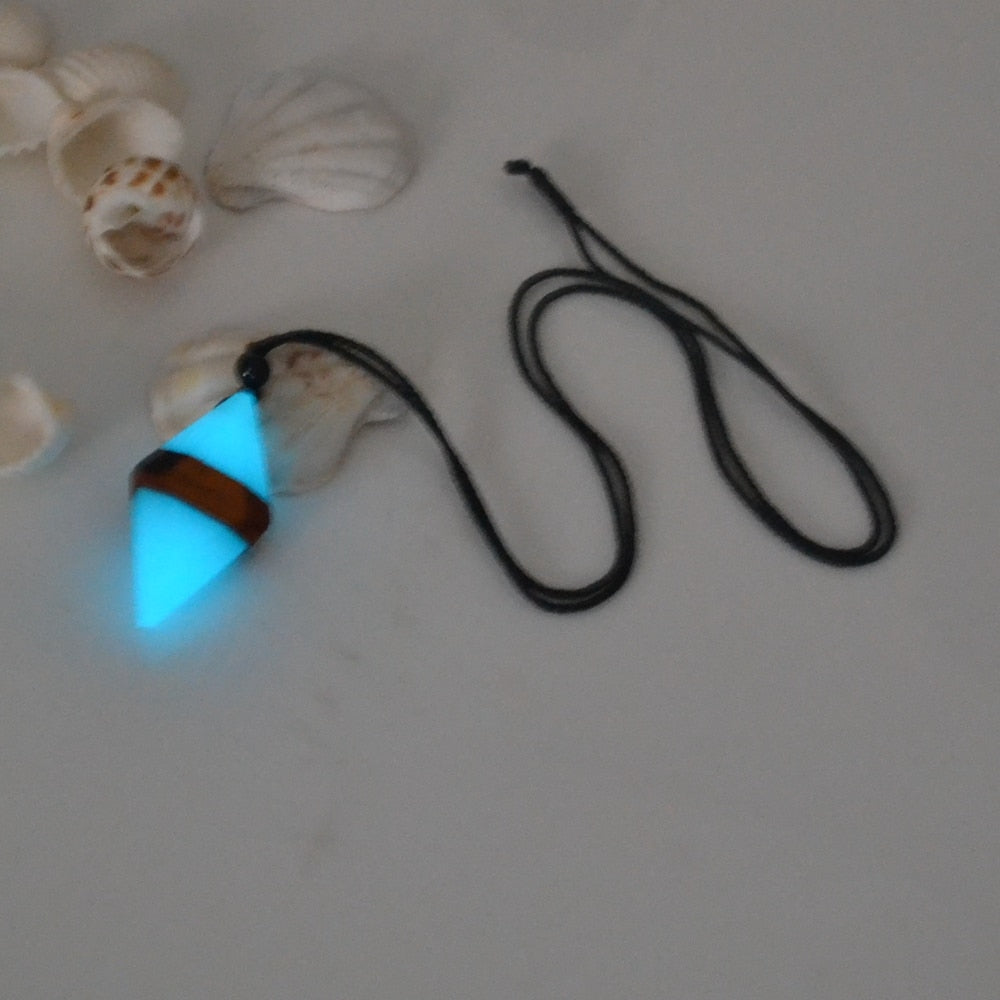 luminous necklace pendant at night