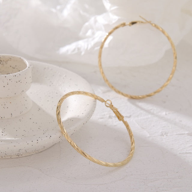 Retro Alloy Metal Round Hoop Earrings