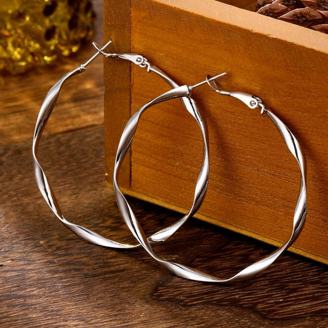 Retro Alloy Metal Round Hoop Earrings