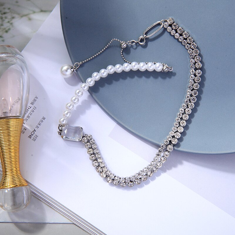 Korean Style Simulation Pearl Asymmetric Choker