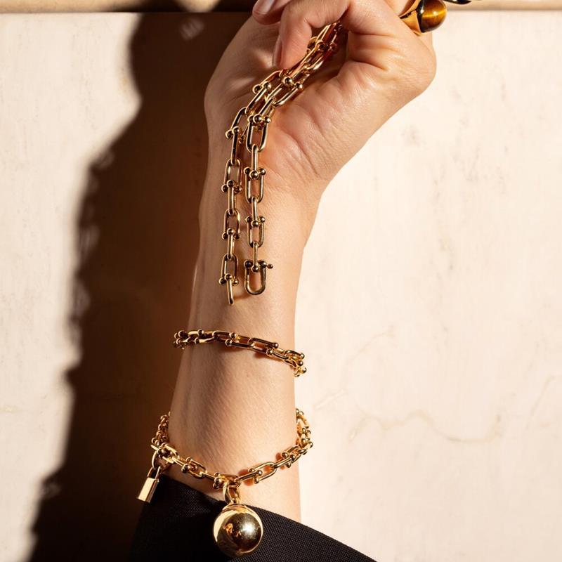 Simple U-shaped Horseshoe Buckle Stitching Chain Bracelet Set