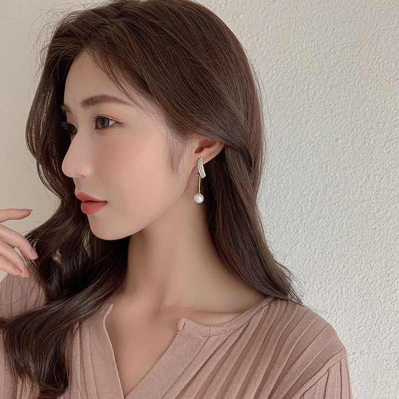 Elegant Simulated-pearl Tassel Long Crystal Earrings