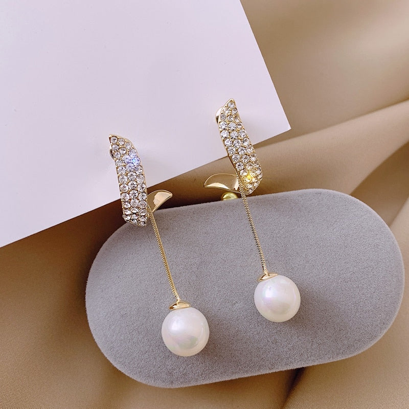 Elegant Simulated-pearl Tassel Long Crystal Earrings