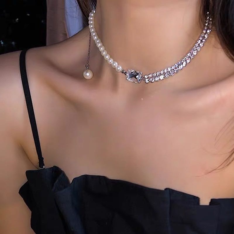 Korean Style Simulation Pearl Asymmetric Choker