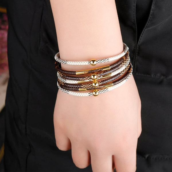 Brazalete multicapa con accesorios magnéticos bohemios de moda para mujer