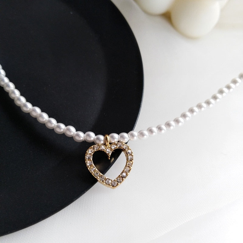 Simple Design Small Simulated Pearls Necklace