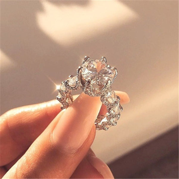 Anillos de cristal brillante de lujo para mujer, anillo plateado geométrico