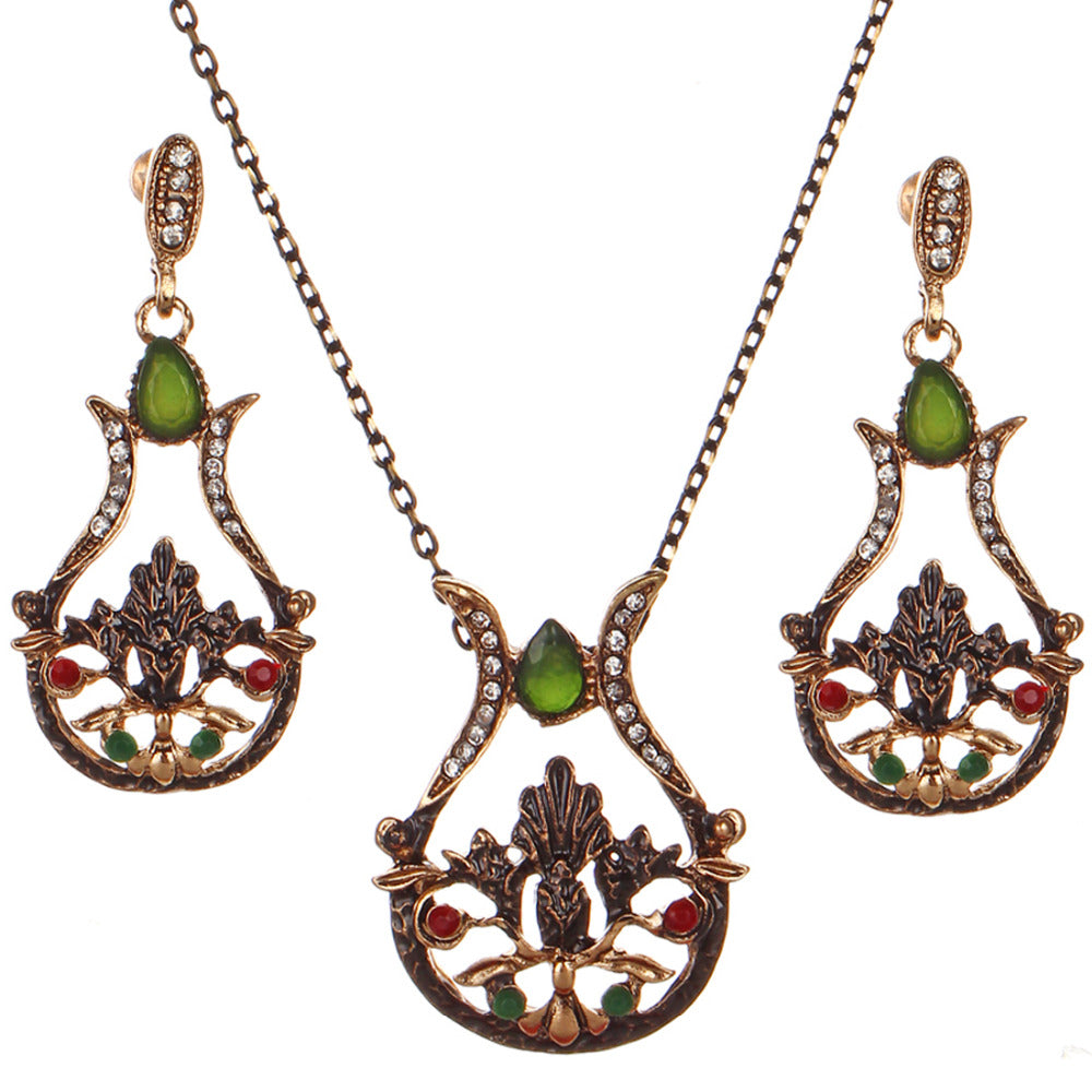 Bijouterie  Rhinestone Earrings and Necklace Set