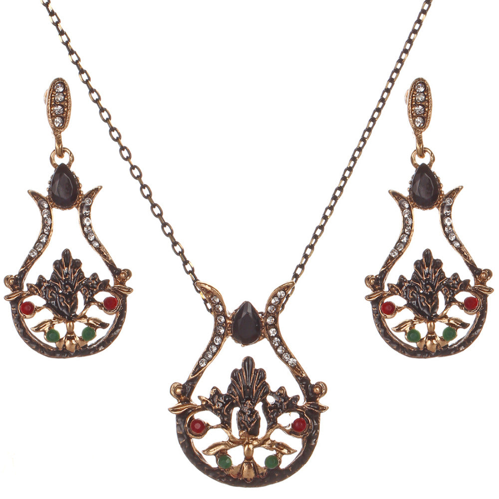 Bijouterie  Rhinestone Earrings and Necklace Set