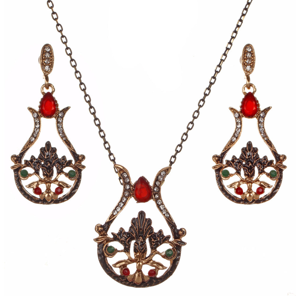 Bijouterie  Rhinestone Earrings and Necklace Set
