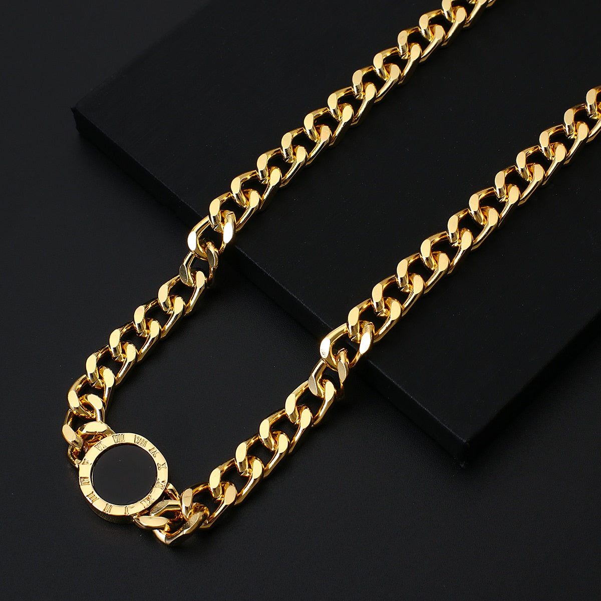 Trendy Roman Numerals Black Round Necklace