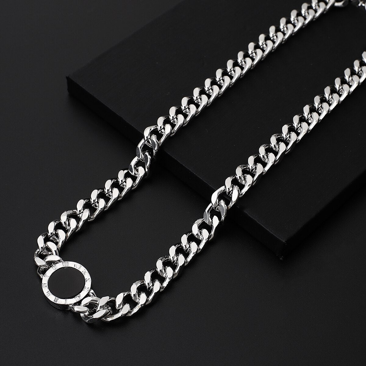 Trendy Roman Numerals Black Round Necklace