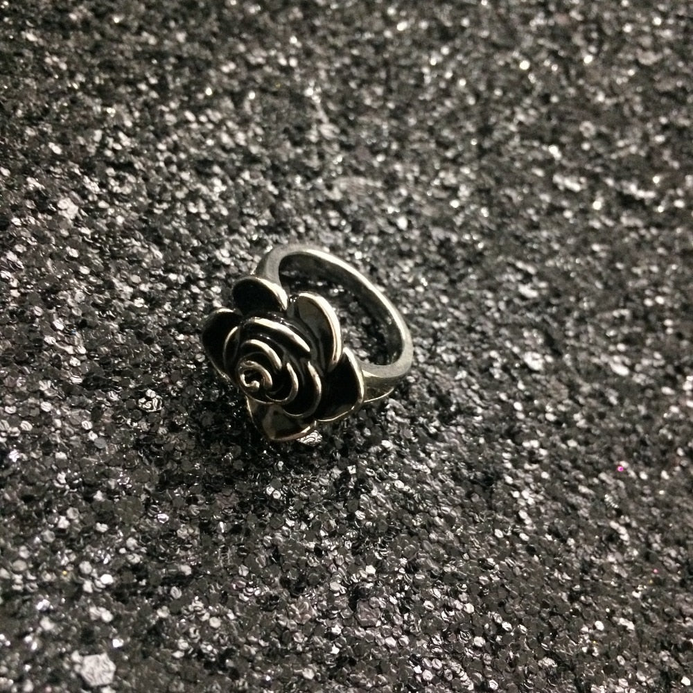 Black Rose with CZ Micro  Vintage Flower Rings