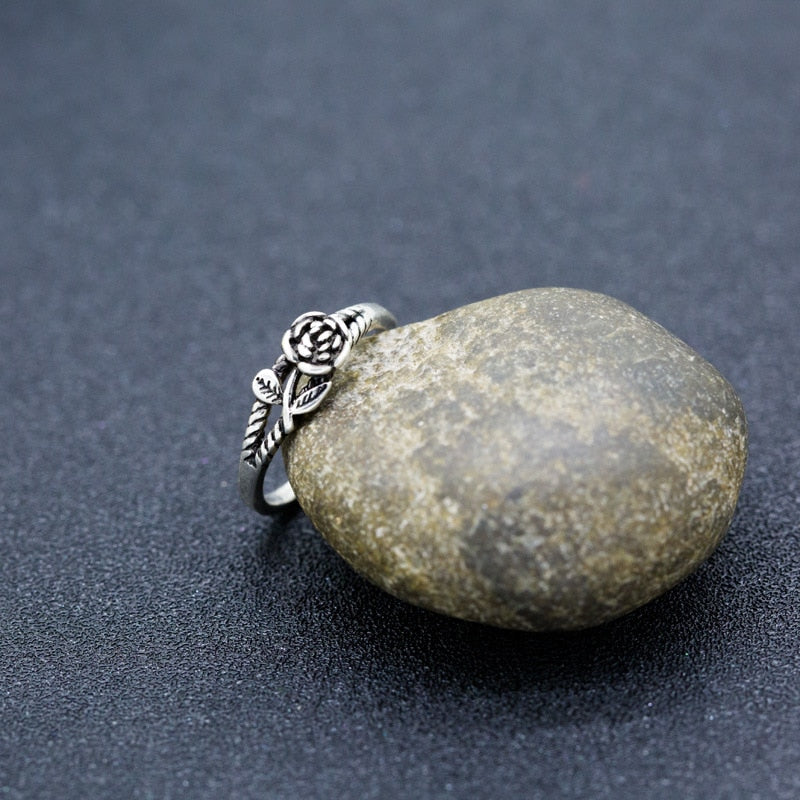 Black Rose with CZ Micro  Vintage Flower Rings