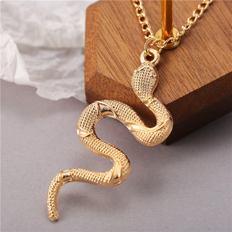 New Animal Snake Dangle Women Pendant Necklace