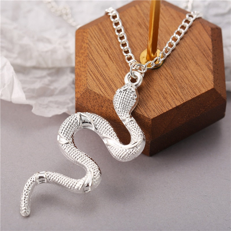 New Animal Snake Dangle Women Pendant Necklace