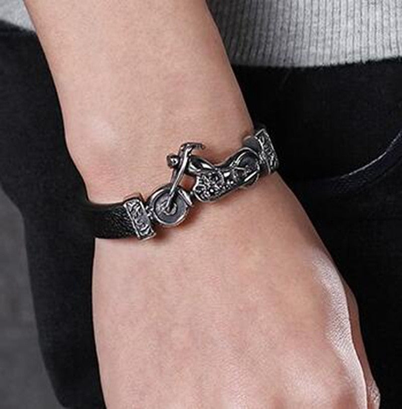 Unique Men  Metal Motorcycle and Skeleton Charm Bracelet