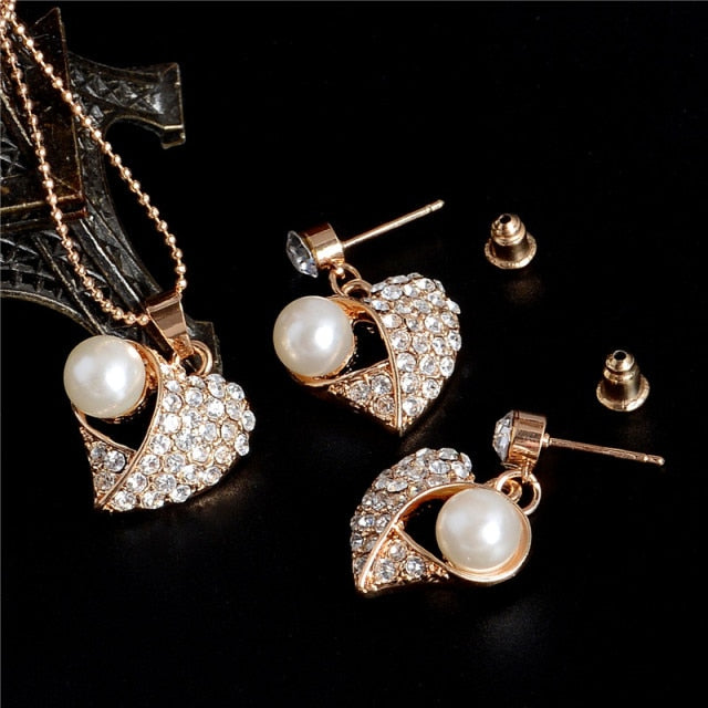 White Snowflake Imitation Pearl Necklace Earrings Set