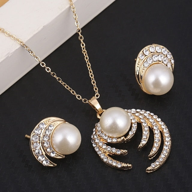 White Snowflake Imitation Pearl Necklace Earrings Set