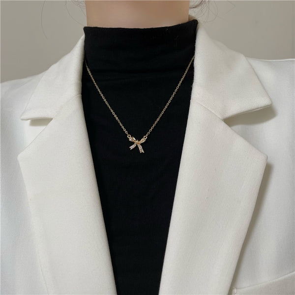Round Square  Face Head Portrait Alloy Necklace