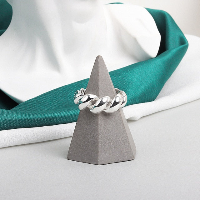 925 Silver Twill French Croissant Ring
