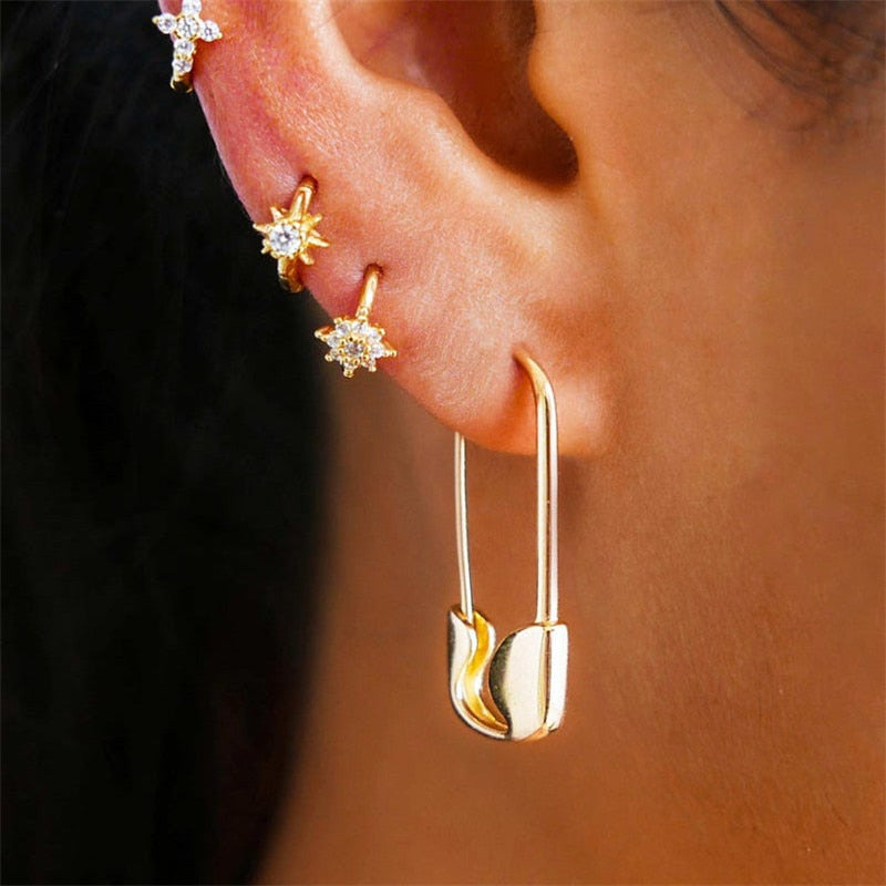 6YM Gold U-shaped Stud Earrings