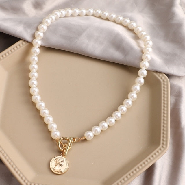 Female Creative Popular Temperament Bead Necklace