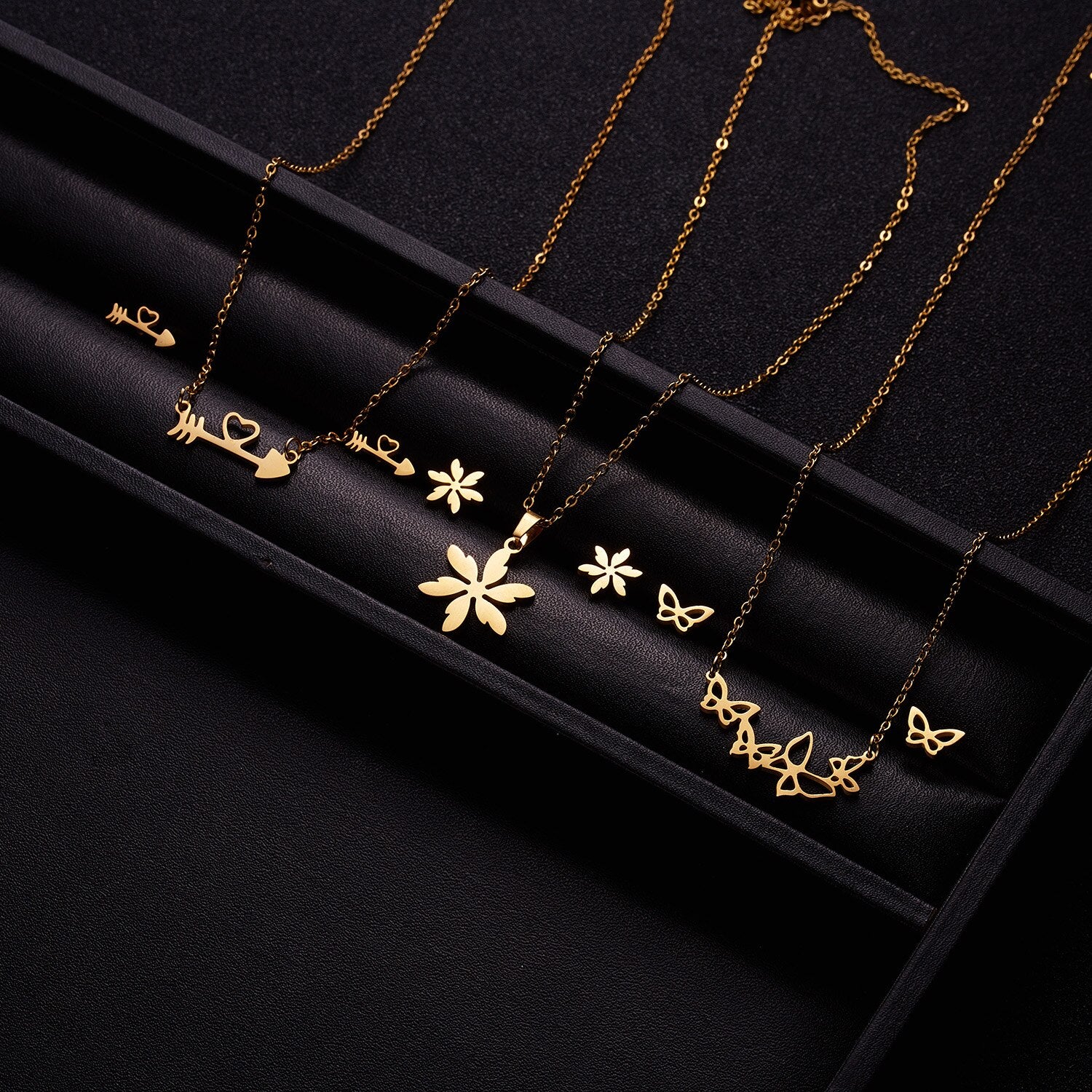 Exquisite Butterfly Flower Shape Pendant Neckalce Stainless Steel Jewelry Set