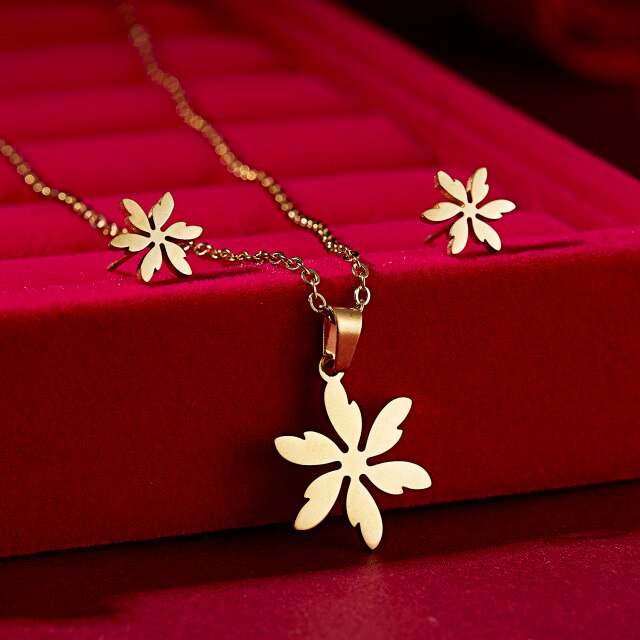 Exquisite Butterfly Flower Shape Pendant Neckalce Stainless Steel Jewelry Set