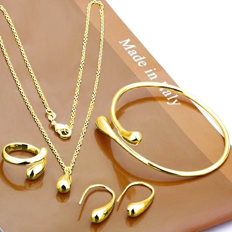 Exquisite Eardrop Shape Pendant Neckalce Water Drop Jewelry Set
