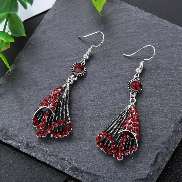 Pendientes largos bohemios de color calado para mujer