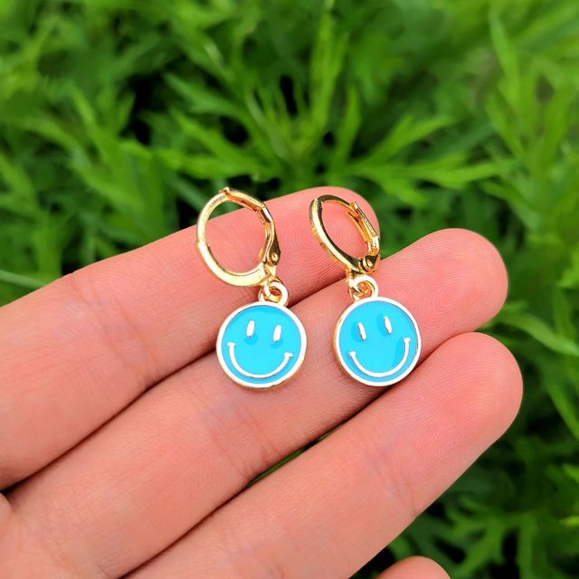 Lost Lady Cute Round Similing Face Huggies Hoop Earrings