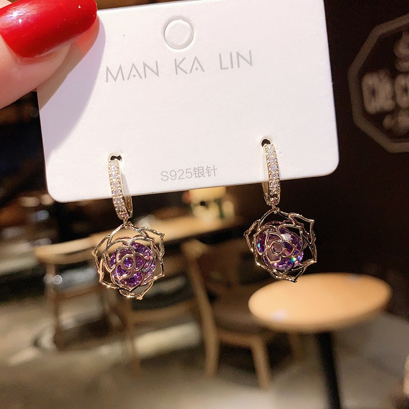 East gate rose zircon earring buckle South set