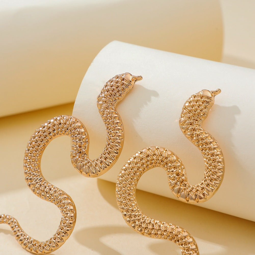 Personality Gold Color Metal Animal Long Drop Earrings