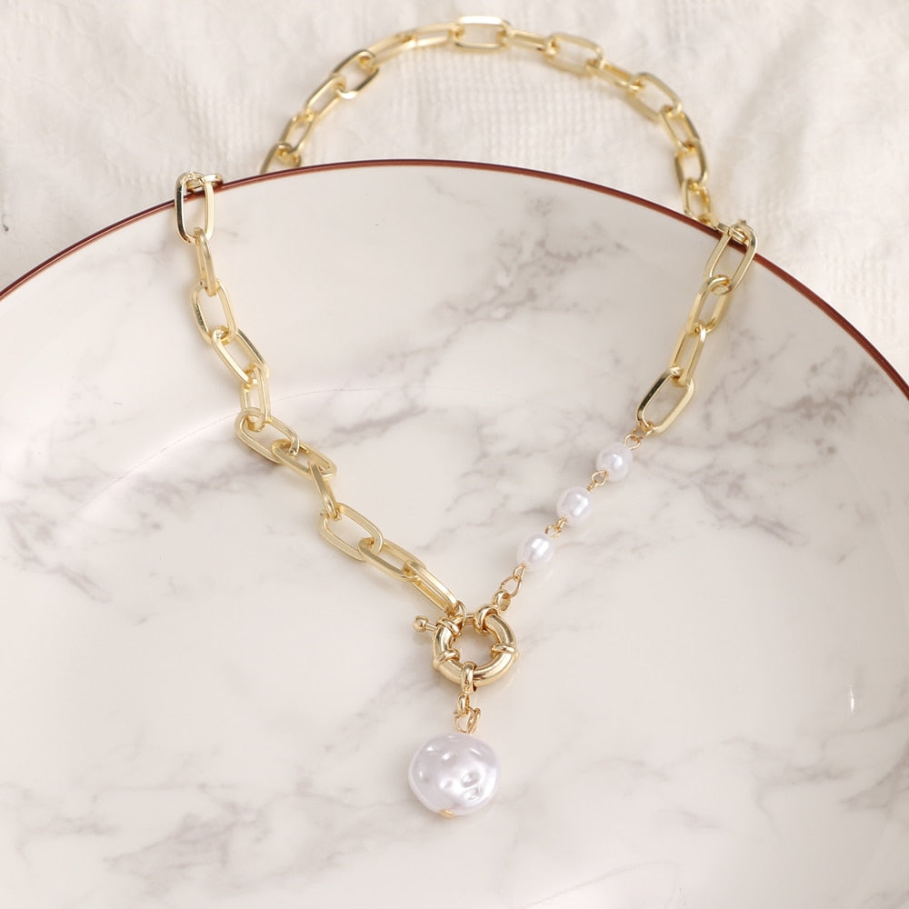Fashion Imitation Pearl Thick Chain Pendant Necklace
