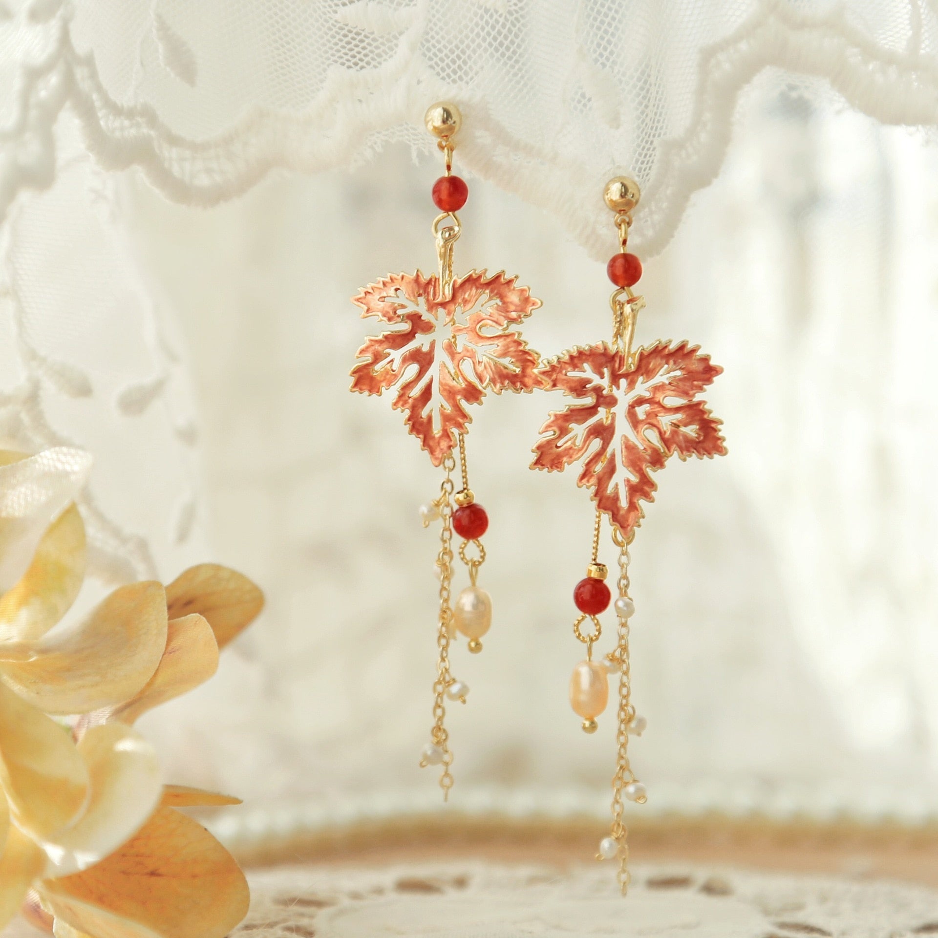 New Elegant Metal Flower Cute Cat Dangle Earrings For Women