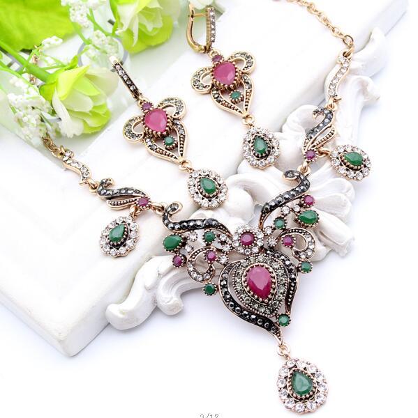 Gold Color Vintage Women Flower Jewelry Sets