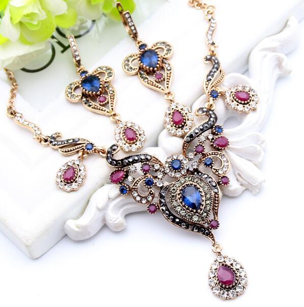 Gold Color Vintage Women Flower Jewelry Sets