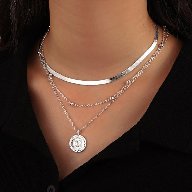 Irregular Pearl Choker Necklaces for Women