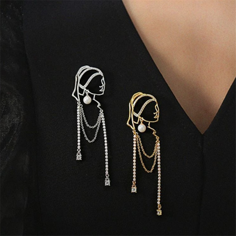 S925 Needle Hot Pearl Crystal Chain Portrait Earrings
