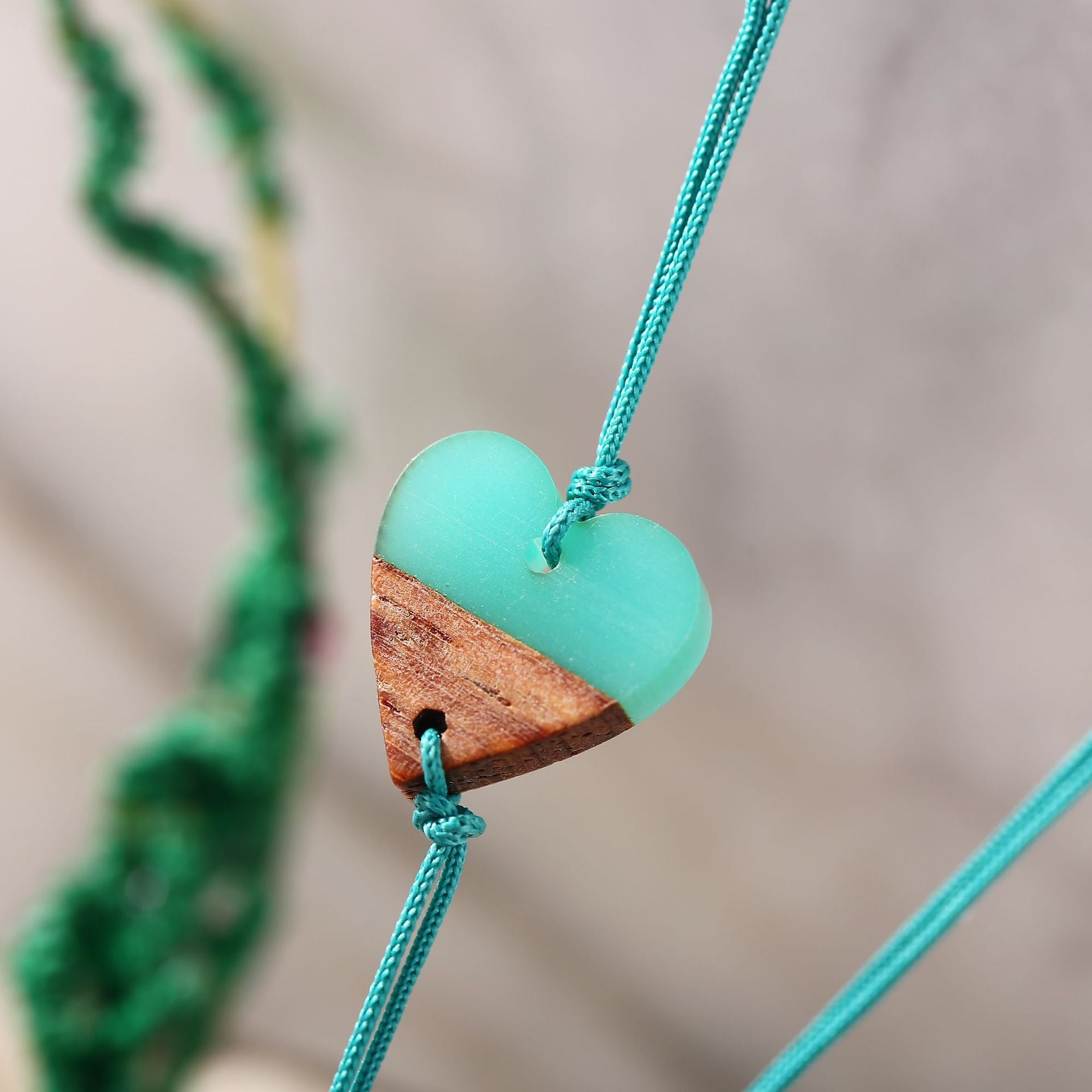 Green Cactus Love Circle Braided Wood Push-pull Bracelet