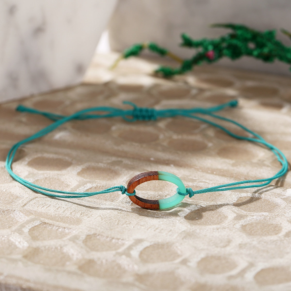 Green Cactus Love Circle Braided Wood Push-pull Bracelet